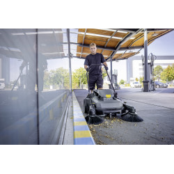 Karcher Balayeuse KM 70 25 C BP Pack Batterie 36 V, Garantie 2 ans, Karcher Kobleo